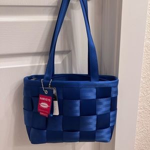 Harvey’s, The Original Seatbelt Bag